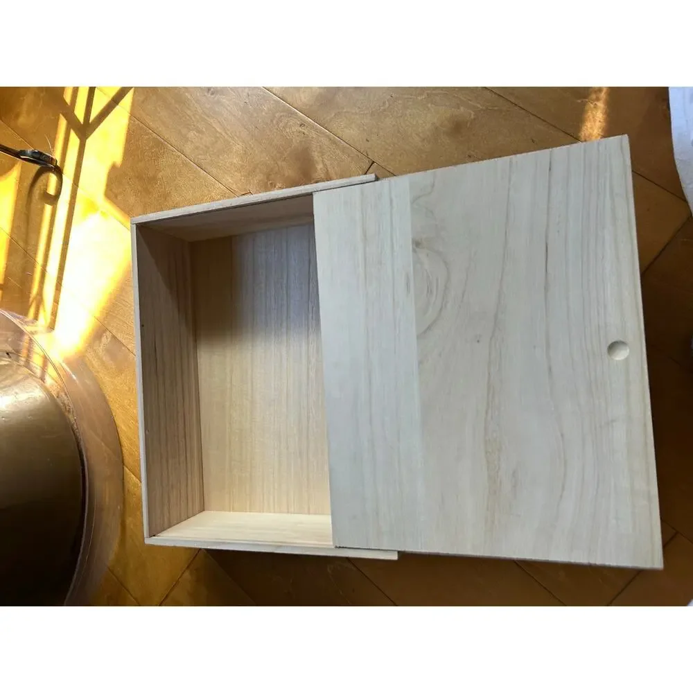 Williams Sonoma wooden gift box crate empty